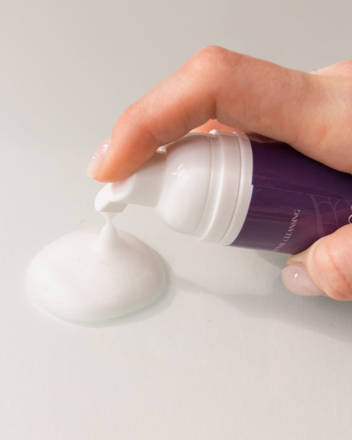 Lash shampoo