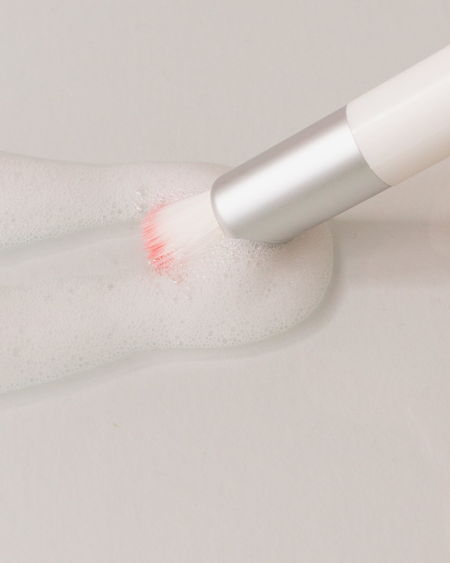 Lash shampoo
