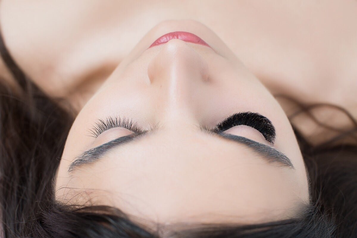 Is Eyelash Extension Training Important for a Successful Lash Artist Career? - Angelash